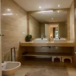 Spacious Family Paradise 아파트 에스테포나