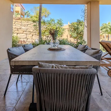 Sea View Pool&Terrace 3BR in Benahavís Hills