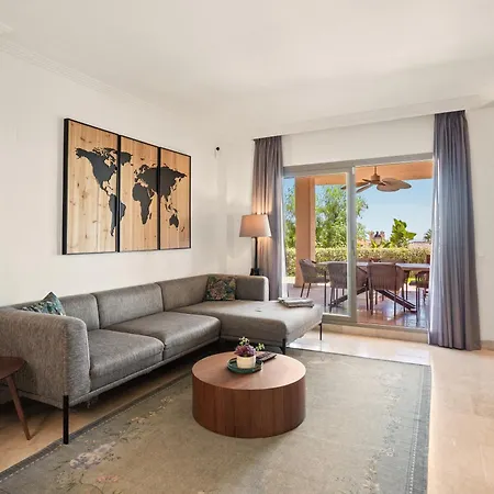 Sea View Pool & Terrace 3br In Benahavis Hills *