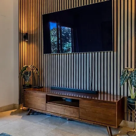 Spacious Family Paradise Διαμέρισμα Εστεπόνα